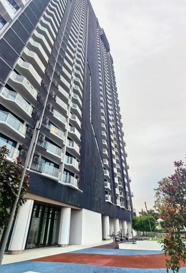 C1113 Almas Suites Galaxy Space Netflix By Stay Nusajaya  Buitenkant foto