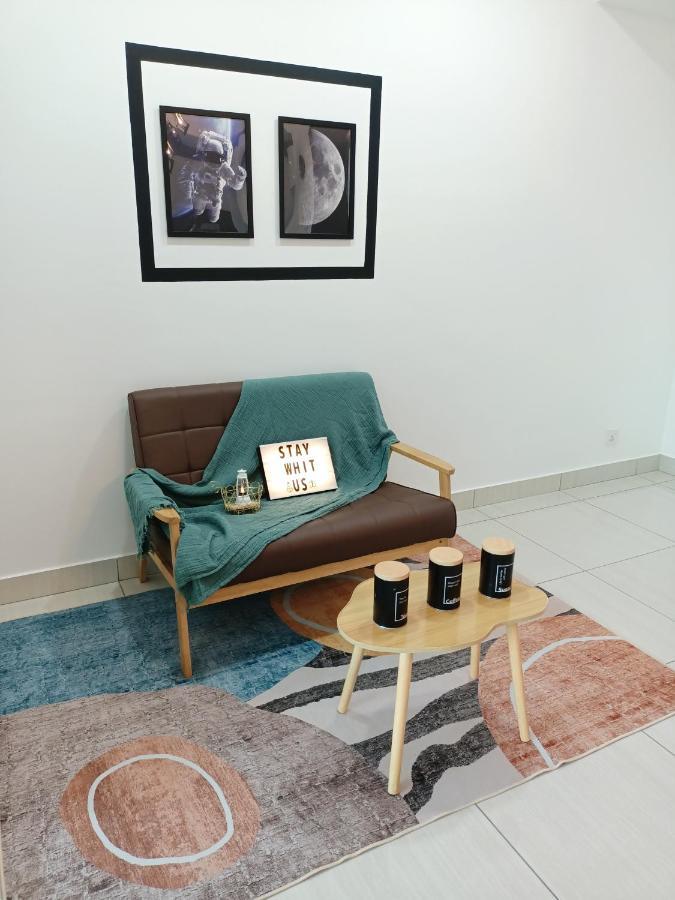 C1113 Almas Suites Galaxy Space Netflix By Stay Nusajaya  Buitenkant foto