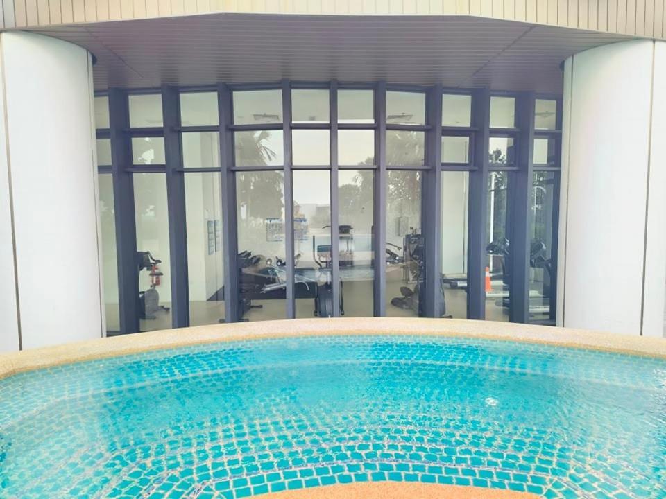 C1113 Almas Suites Galaxy Space Netflix By Stay Nusajaya  Buitenkant foto
